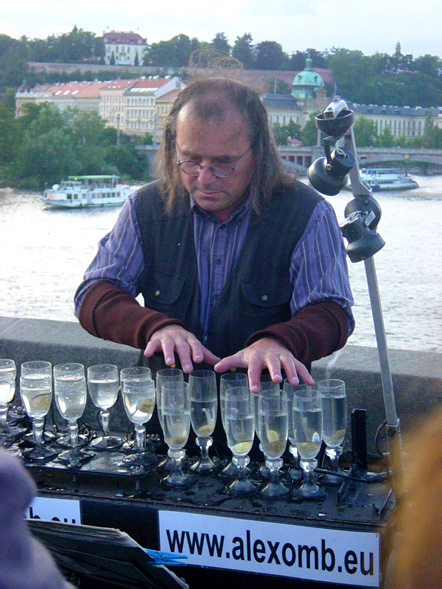 glass harp guy in prague